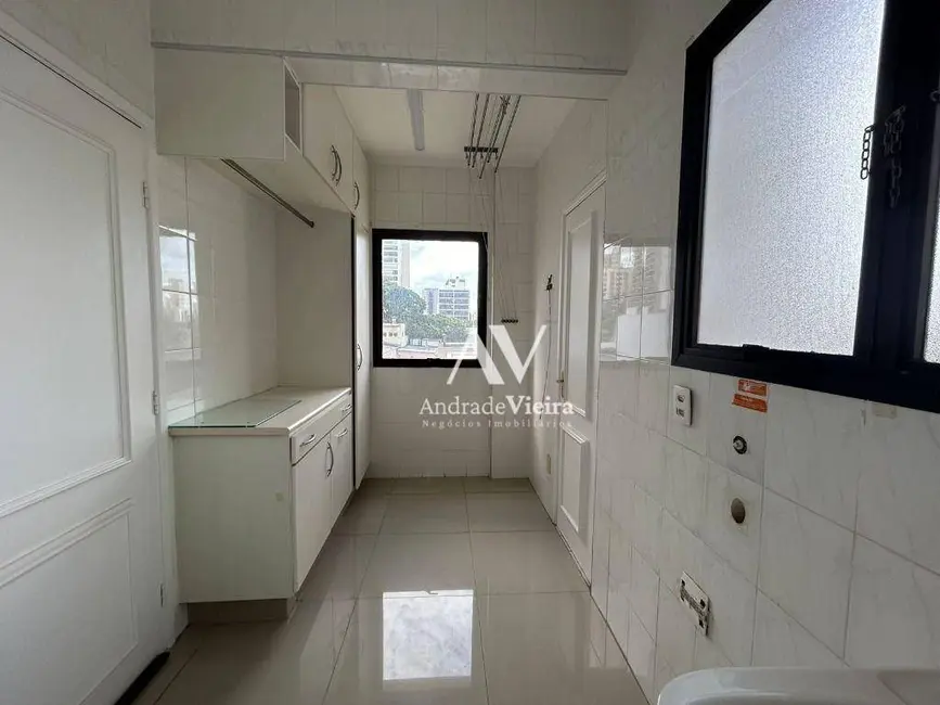 Apartamento com 3 quartos à venda, 121m2 em Cambuí, Campinas - SP - imagem 9 Foto 9 de Apartamento com 3 quartos à venda, 121m2 em Cambuí, Campinas - SP