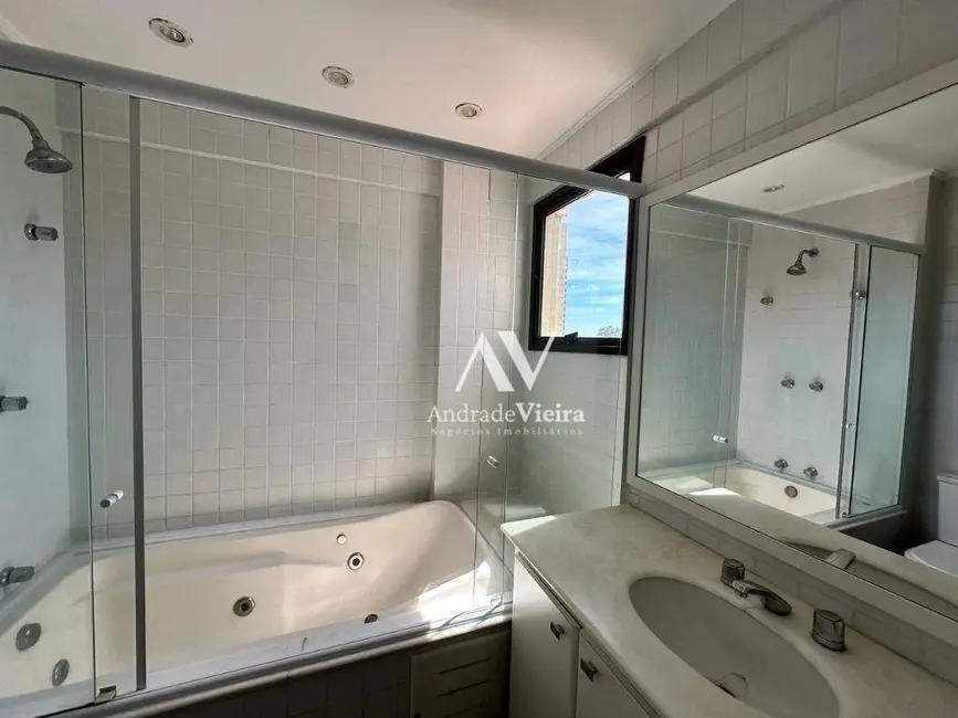 Apartamento com 3 quartos à venda, 157m2 em Cambuí, Campinas - SP - imagem 6 Foto 6 de Apartamento com 3 quartos à venda, 157m2 em Cambuí, Campinas - SP