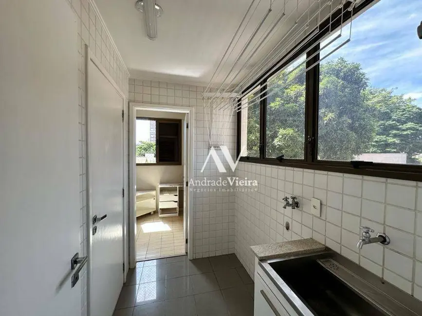 Apartamento com 3 quartos à venda, 157m2 em Cambuí, Campinas - SP - imagem 8 Foto 8 de Apartamento com 3 quartos à venda, 157m2 em Cambuí, Campinas - SP
