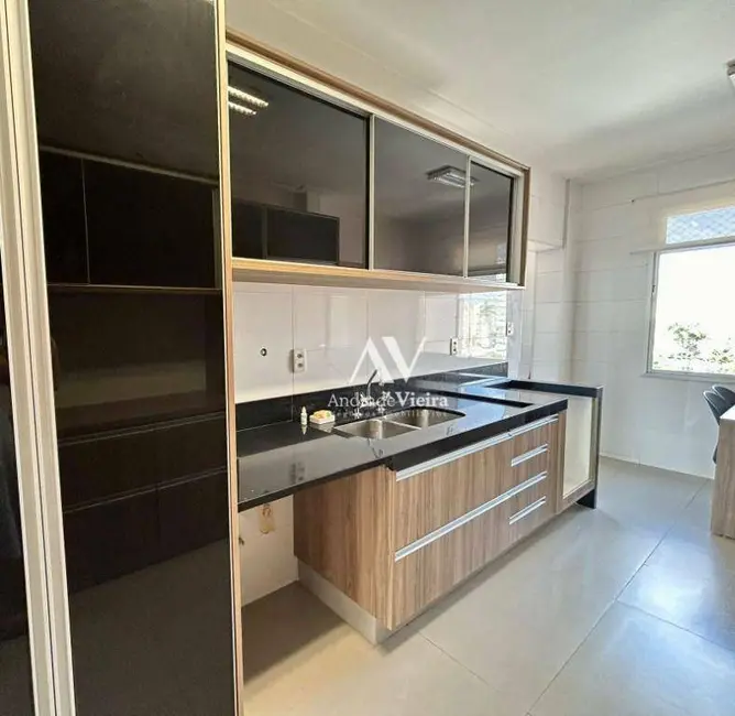 Apartamento com 3 quartos à venda, 140m2 em Cambuí, Campinas - SP - imagem 8 Foto 8 de Apartamento com 3 quartos à venda, 140m2 em Cambuí, Campinas - SP