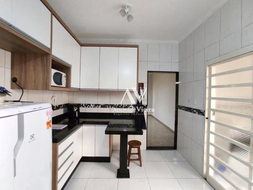 Casa com 4 quartos à venda, 490m2 em Parque São Quirino, Campinas - SP - imagem 8 Foto 8 de Casa com 4 quartos à venda, 490m2 em Parque São Quirino, Campinas - SP