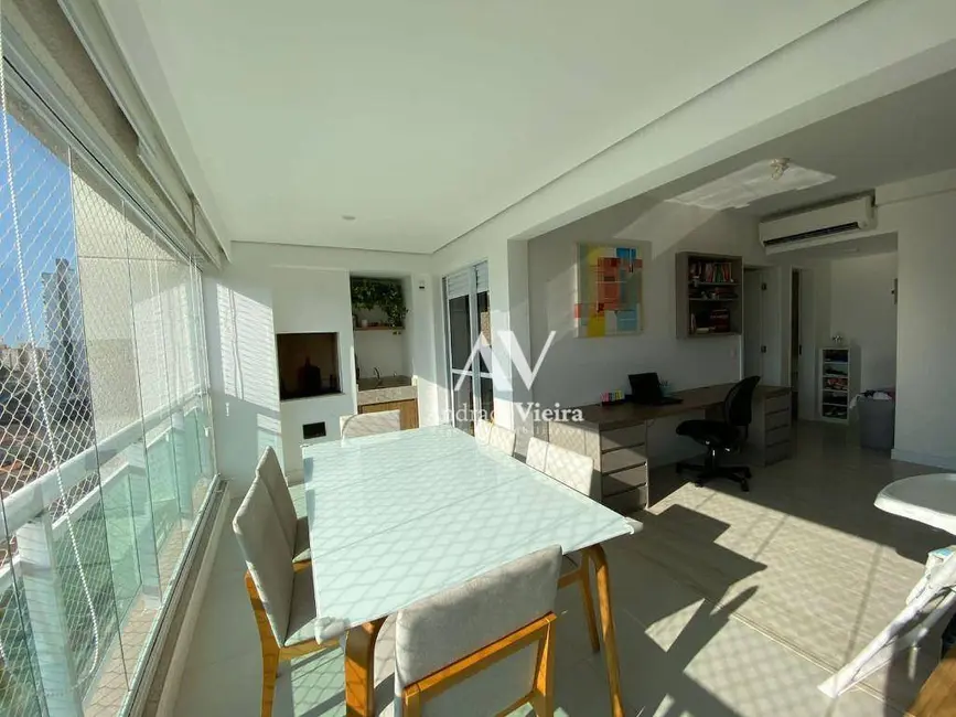 Foto 3 de Apartamento com 3 quartos à venda, 109m2 em Taquaral, Campinas - SP