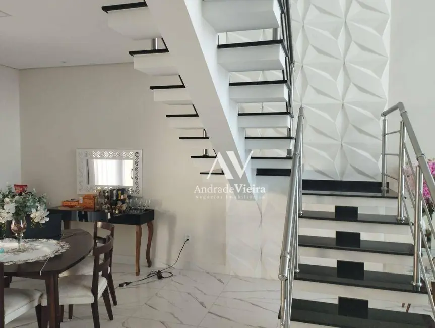 Casa de Condomínio com 3 quartos à venda, 300m2 em Capuava, Valinhos - SP - imagem 4 Foto 4 de Casa de Condomínio com 3 quartos à venda, 300m2 em Capuava, Valinhos - SP