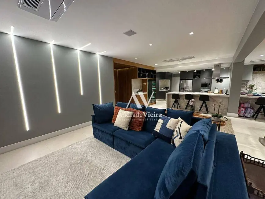 Apartamento com 3 quartos à venda, 181m2 em Cambuí, Campinas - SP - imagem 9 Foto 9 de Apartamento com 3 quartos à venda, 181m2 em Cambuí, Campinas - SP