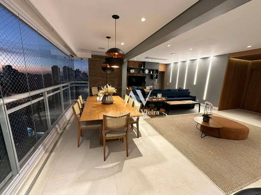 Apartamento com 3 quartos à venda, 181m2 em Cambuí, Campinas - SP - imagem 5 Foto 5 de Apartamento com 3 quartos à venda, 181m2 em Cambuí, Campinas - SP