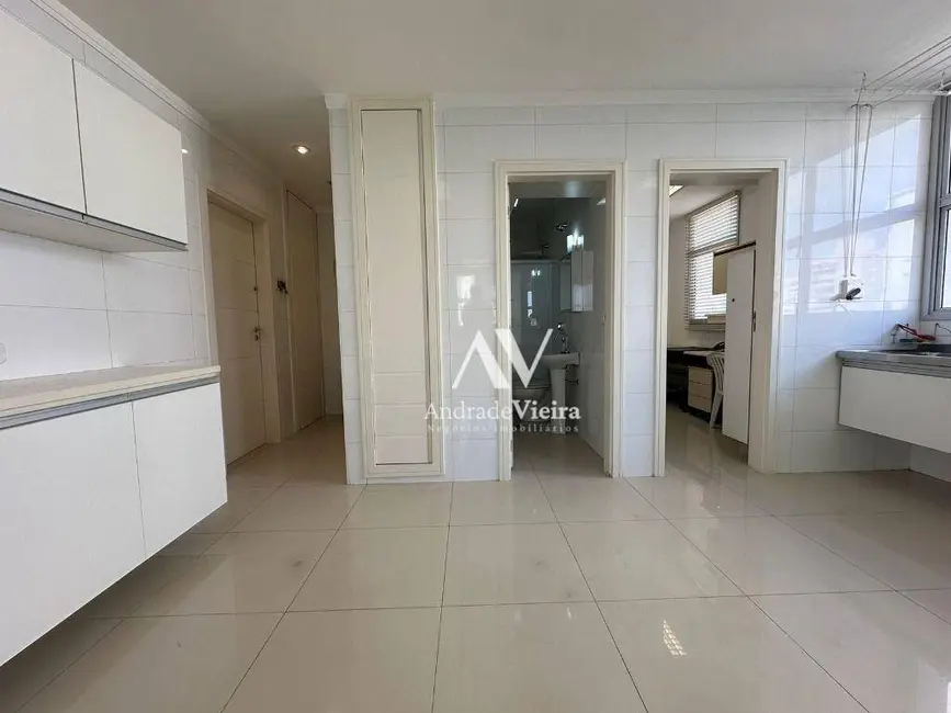 Apartamento com 4 quartos à venda, 280m2 em Cambuí, Campinas - SP - imagem 8 Foto 8 de Apartamento com 4 quartos à venda, 280m2 em Cambuí, Campinas - SP