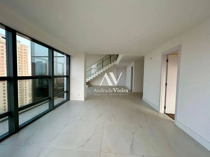 Foto 9 de Apartamento com 3 quartos à venda, 193m2 em Cambuí, Campinas - SP