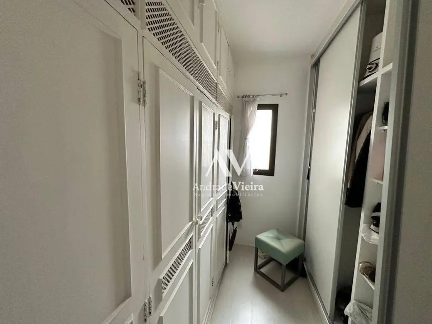 Foto 4 de Apartamento com 4 quartos à venda, 250m2 em Cambuí, Campinas - SP