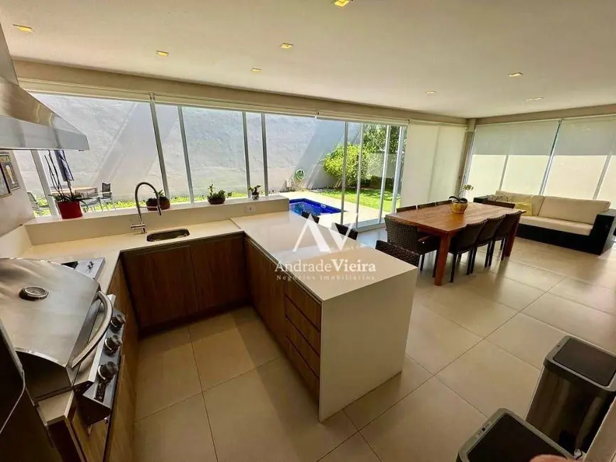 Casa de Condomínio com 3 quartos à venda, 389m2 em Loteamento Parque dos Alecrins, Campinas - SP - imagem 9 Foto 9 de Casa de Condomínio com 3 quartos à venda, 389m2 em Loteamento Parque dos Alecrins, Campinas - SP