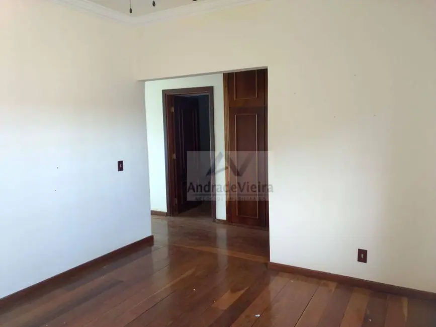 Foto 2 de Casa com 5 quartos à venda, 360m2 em Vila Brandina, Campinas - SP
