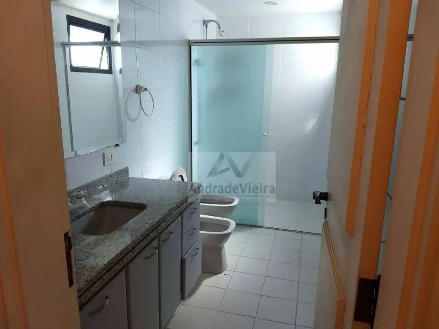 Apartamento com 4 quartos à venda e para alugar, 330m2 em Cambuí, Campinas - SP - imagem 3 Foto 3 de Apartamento com 4 quartos à venda e para alugar, 330m2 em Cambuí, Campinas - SP