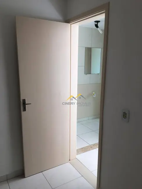 Foto 2 de Apartamento com 2 quartos à venda, 48m2 em Jardim América, Poa - SP