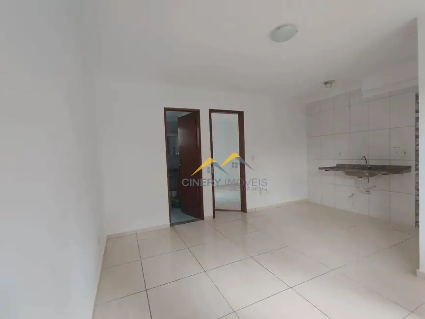 Foto 3 de Apartamento com 1 quarto à venda, 30m2 em Guaianazes, São Paulo - SP