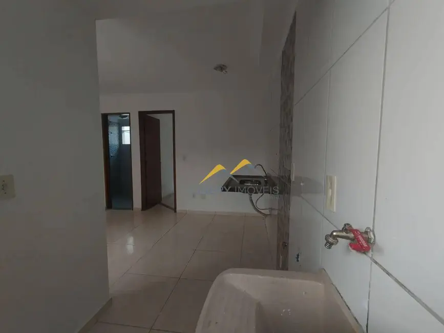 Foto 6 de Apartamento com 1 quarto à venda, 30m2 em Guaianazes, São Paulo - SP
