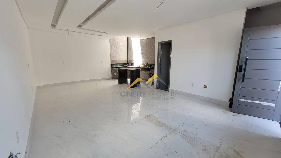 Sobrado com 2 quartos à venda, 82m2 em Vila Paranaguá, São Paulo - SP - imagem 2 Foto 2 de Sobrado com 2 quartos à venda, 82m2 em Vila Paranaguá, São Paulo - SP