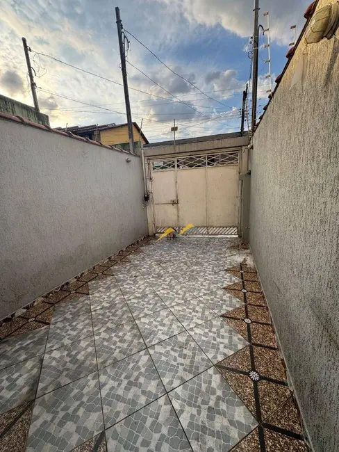 Foto 3 de Sobrado com 3 quartos para alugar, 300m2 em Jardim Nossa Senhora do Carmo, São Paulo - SP