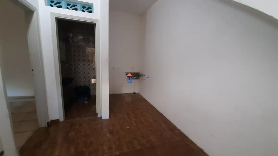 Casa com 5 quartos para alugar, 136m2 em Campo Belo, São Paulo - SP - imagem 8 Foto 8 de Casa com 5 quartos para alugar, 136m2 em Campo Belo, São Paulo - SP
