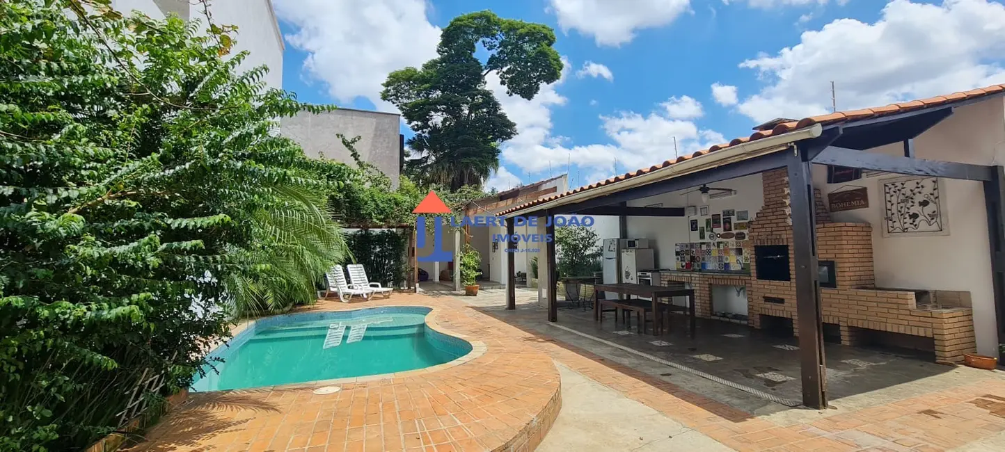 Casa com 5 quartos à venda, 428m2 em Campo Belo, São Paulo - SP - imagem 1 Foto 1 de Casa com 5 quartos à venda, 428m2 em Campo Belo, São Paulo - SP
