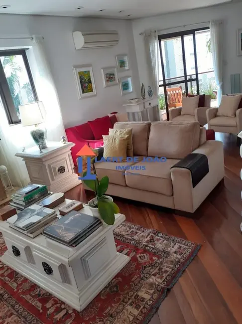 Foto 4 de Apartamento com 4 quartos à venda, 217m2 em Itaim Bibi, São Paulo - SP