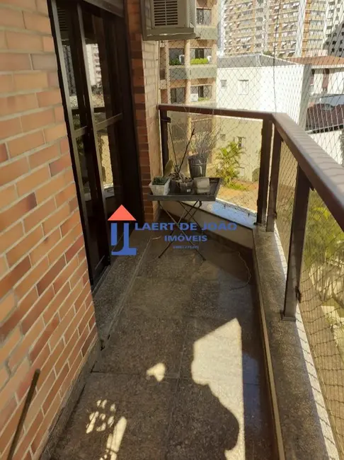 Foto 6 de Apartamento com 4 quartos à venda, 217m2 em Itaim Bibi, São Paulo - SP