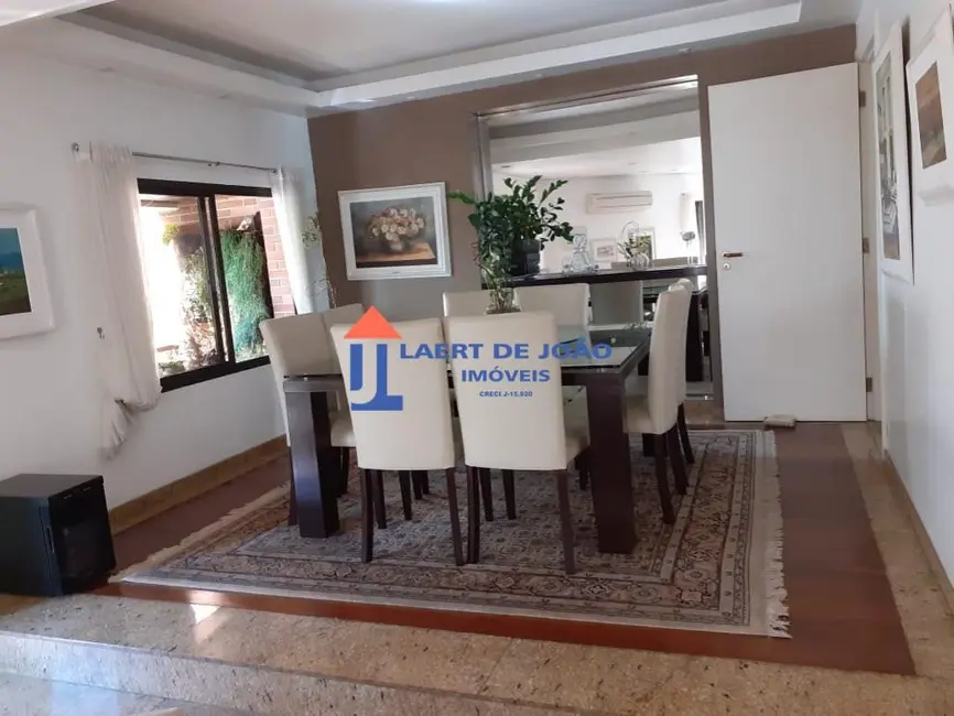 Foto 1 de Apartamento com 4 quartos à venda, 217m2 em Itaim Bibi, São Paulo - SP