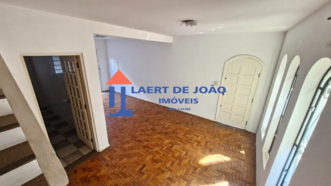 Casa com 2 quartos para alugar, 170m2 em Campo Belo, São Paulo - SP - imagem 1 Foto 1 de Casa com 2 quartos para alugar, 170m2 em Campo Belo, São Paulo - SP