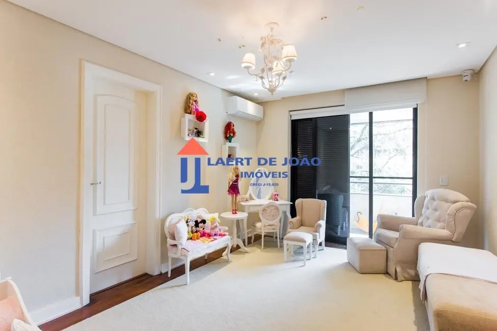 Apartamento com 4 quartos à venda, 600m2 em Vila Uberabinha, São Paulo - SP - imagem 3 Foto 3 de Apartamento com 4 quartos à venda, 600m2 em Vila Uberabinha, São Paulo - SP