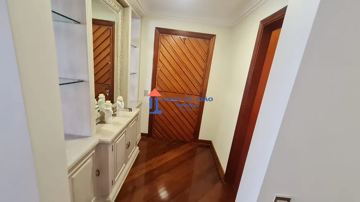 Foto 6 de Apartamento com 3 quartos à venda, 178m2 em Campo Belo, São Paulo - SP