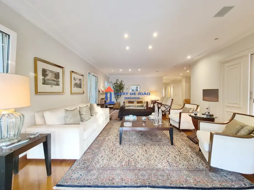 Casa com 4 quartos à venda, 900m2 em Alto da Boa Vista, São Paulo - SP - imagem 2 Foto 2 de Casa com 4 quartos à venda, 900m2 em Alto da Boa Vista, São Paulo - SP