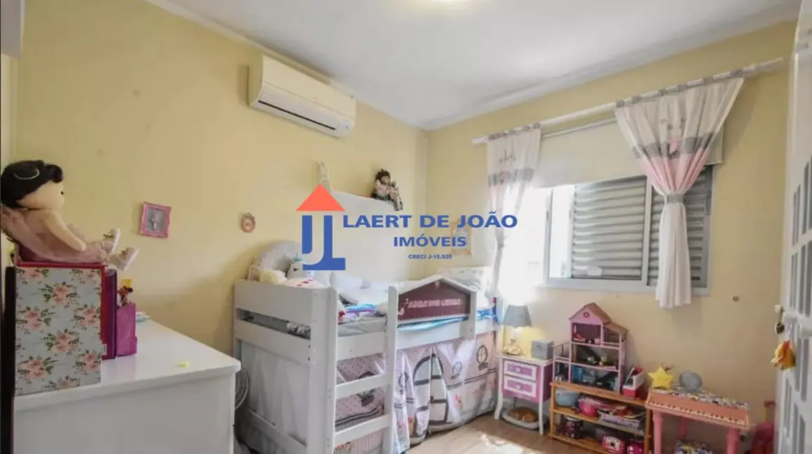 Foto 6 de Casa com 3 quartos à venda, 150m2 em Jardim Aeroporto, São Paulo - SP