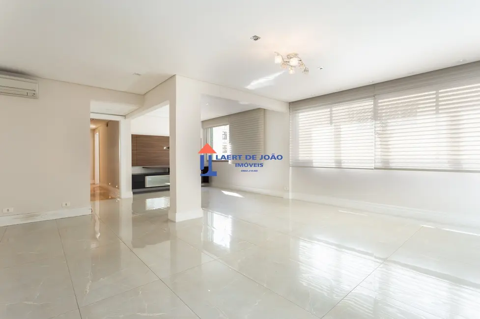 Apartamento com 3 quartos à venda, 138m2 em Itaim Bibi, São Paulo - SP - imagem 1 Foto 1 de Apartamento com 3 quartos à venda, 138m2 em Itaim Bibi, São Paulo - SP