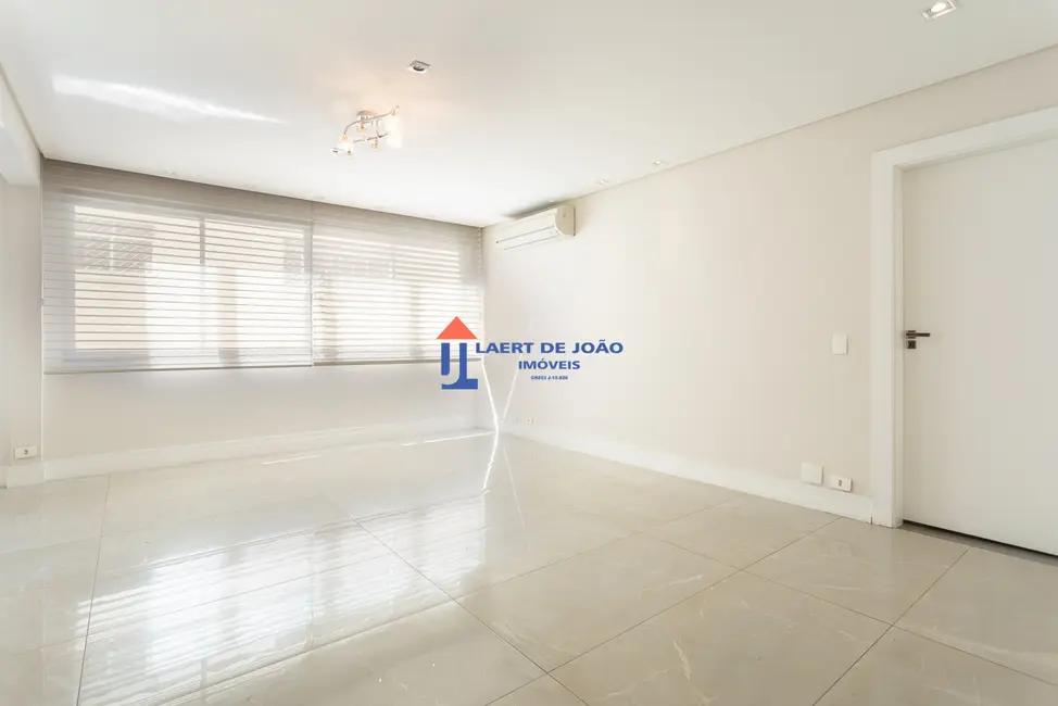 Apartamento com 3 quartos à venda, 138m2 em Itaim Bibi, São Paulo - SP - imagem 5 Foto 5 de Apartamento com 3 quartos à venda, 138m2 em Itaim Bibi, São Paulo - SP