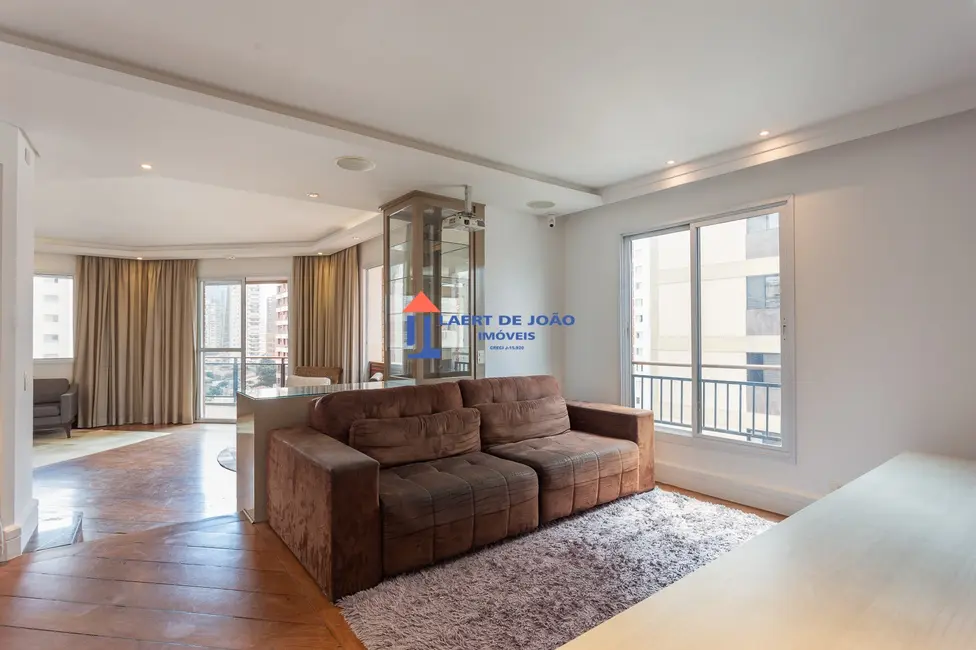 Apartamento com 3 quartos à venda, 206m2 em Vila Nova Conceição, São Paulo - SP - imagem 9 Foto 9 de Apartamento com 3 quartos à venda, 206m2 em Vila Nova Conceição, São Paulo - SP