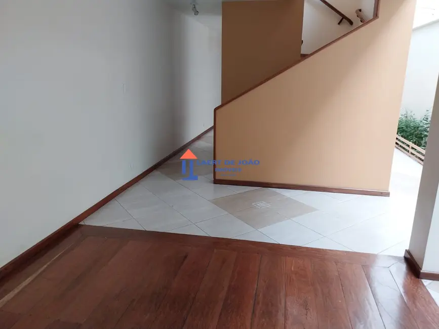 Casa com 3 quartos à venda, 180m2 em Jardim Aeroporto, São Paulo - SP - imagem 9 Foto 9 de Casa com 3 quartos à venda, 180m2 em Jardim Aeroporto, São Paulo - SP