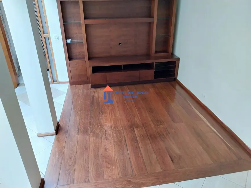 Casa com 3 quartos à venda, 180m2 em Jardim Aeroporto, São Paulo - SP - imagem 7 Foto 7 de Casa com 3 quartos à venda, 180m2 em Jardim Aeroporto, São Paulo - SP