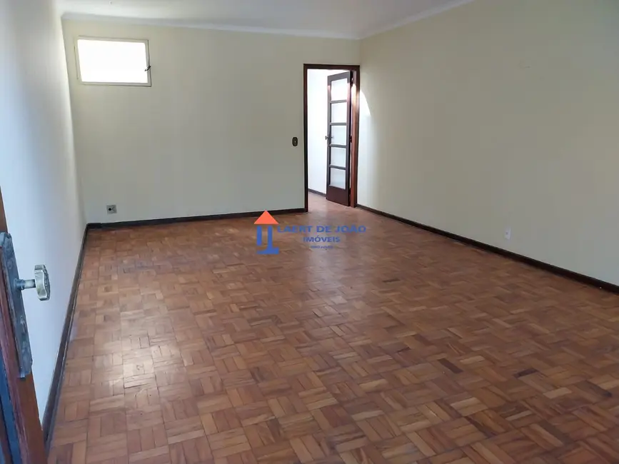 Casa com 3 quartos à venda, 280m2 em Campo Belo, São Paulo - SP - imagem 3 Foto 3 de Casa com 3 quartos à venda, 280m2 em Campo Belo, São Paulo - SP