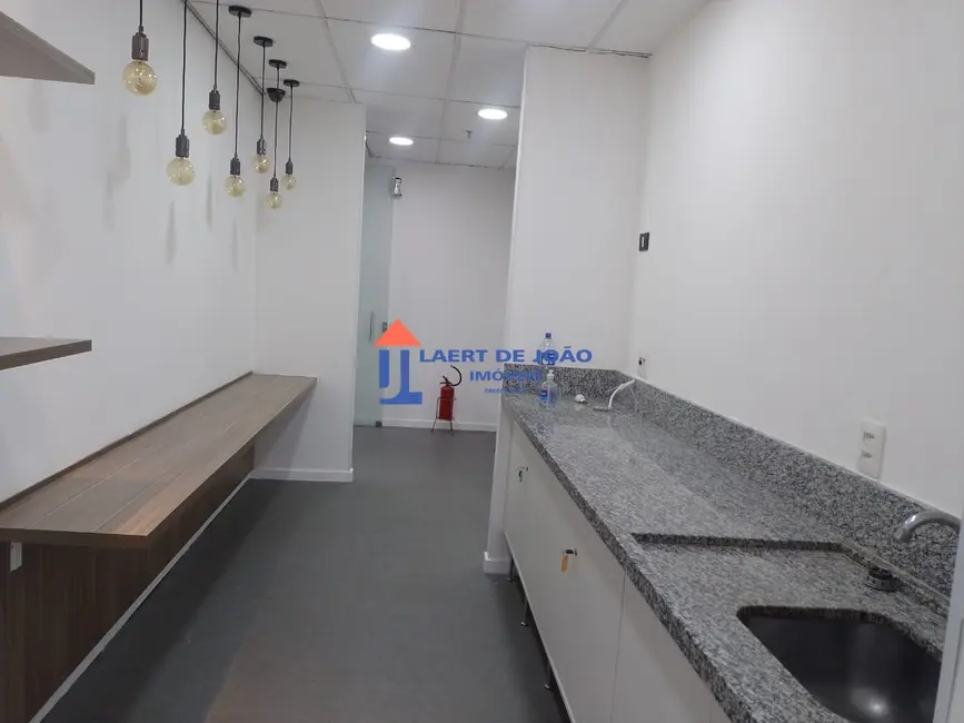 Sala Comercial para alugar, 233m2 em Jardim Paulista, São Paulo - SP - imagem 9 Foto 9 de Sala Comercial para alugar, 233m2 em Jardim Paulista, São Paulo - SP