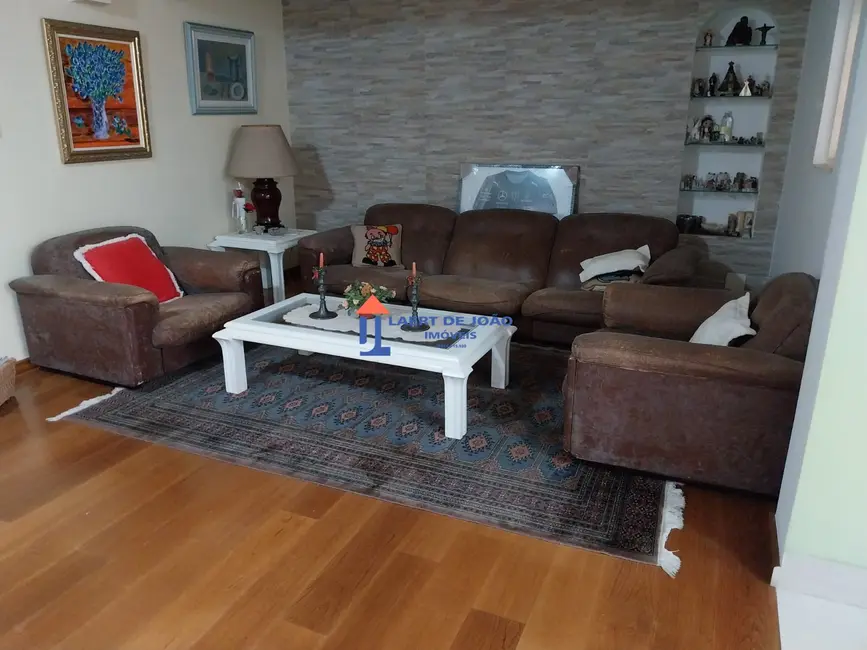 Foto 2 de Casa com 4 quartos à venda, 276m2 em Vila Alexandria, São Paulo - SP