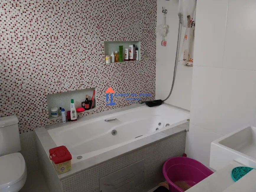 Foto 8 de Casa com 4 quartos à venda, 276m2 em Vila Alexandria, São Paulo - SP