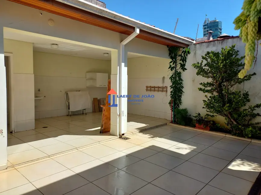Foto 8 de Casa com 2 quartos à venda, 153m2 em Vila Cordeiro, São Paulo - SP