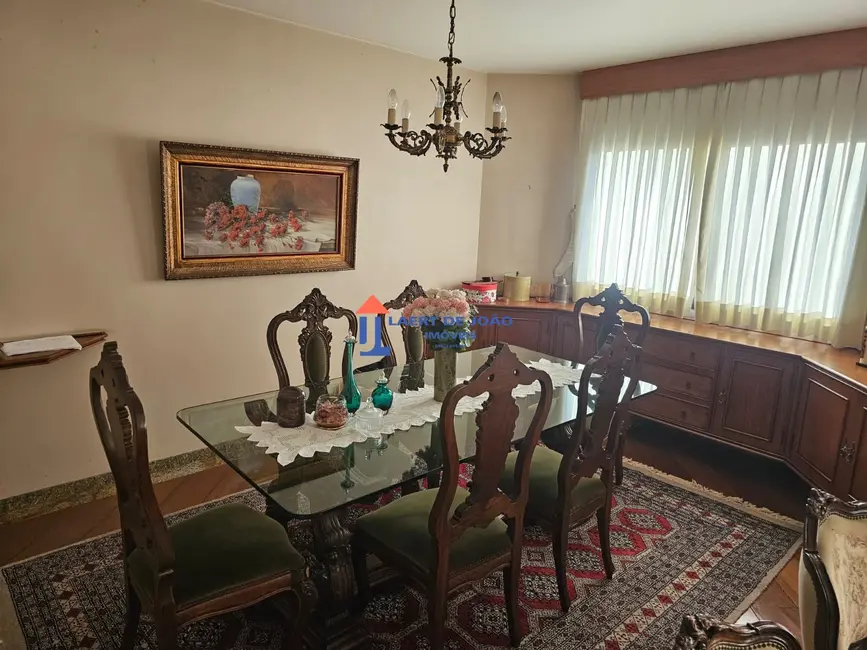 Foto 2 de Apartamento com 4 quartos à venda, 214m2 em São Paulo - SP