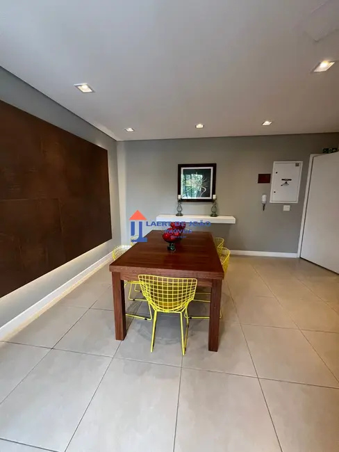 Foto 2 de Apartamento com 2 quartos à venda, 70m2 em Campo Belo, São Paulo - SP