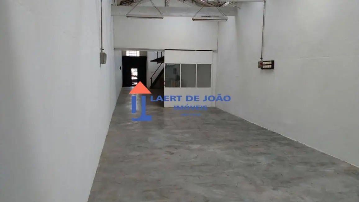 Foto 3 de Armazém / Galpão à venda, 200m2 em Chácara Santo Antônio (Zona Sul), São Paulo - SP