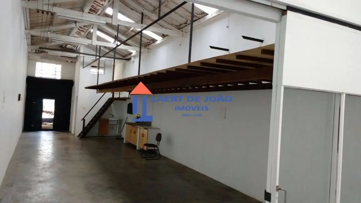Foto 2 de Armazém / Galpão à venda, 200m2 em Chácara Santo Antônio (Zona Sul), São Paulo - SP
