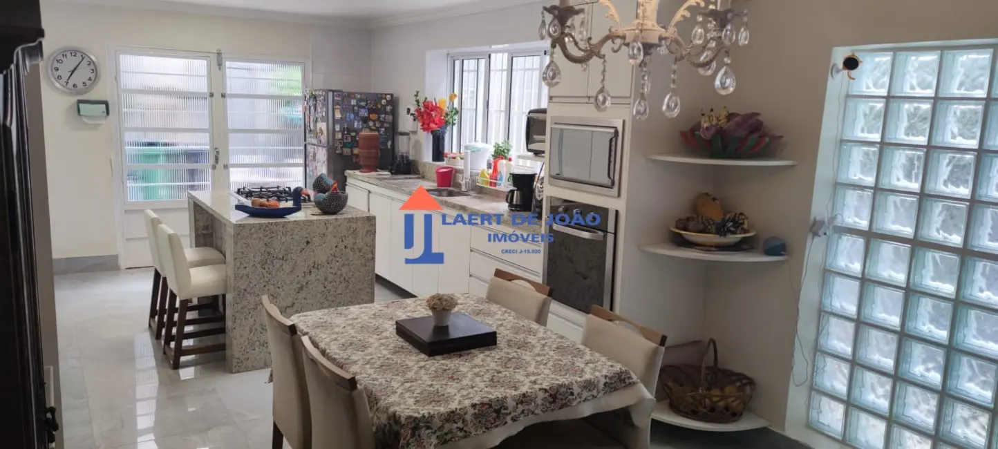 Foto 2 de Casa com 3 quartos à venda, 150m2 em Campo Belo, São Paulo - SP