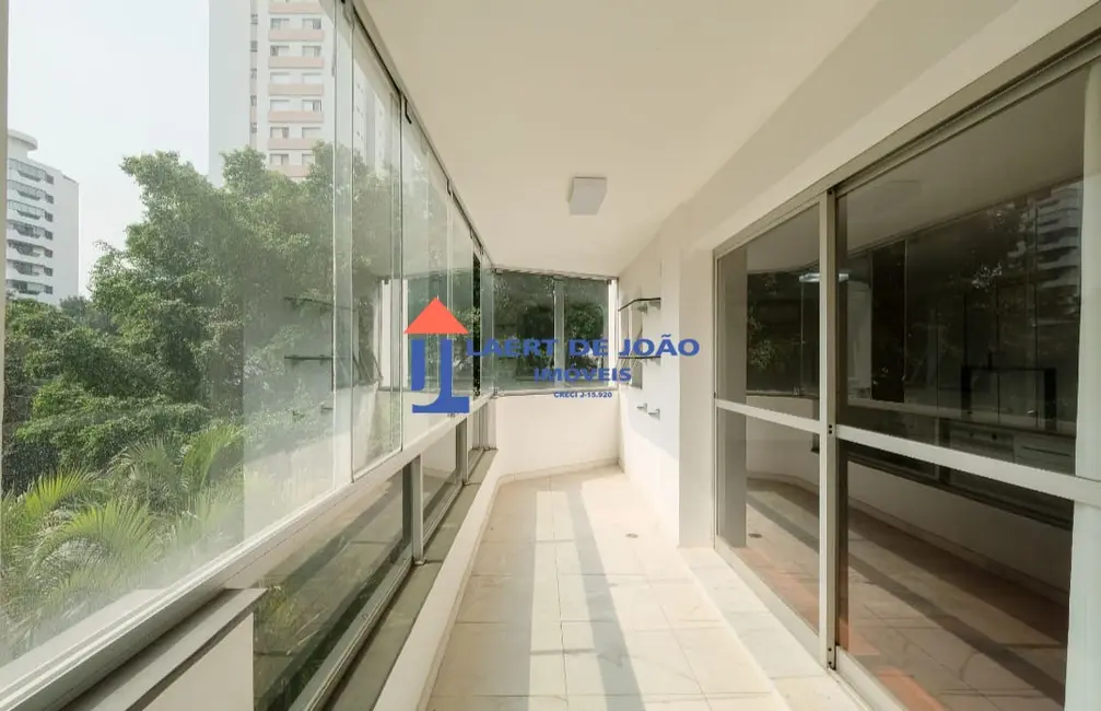 Apartamento com 3 quartos à venda, 215m2 em Campo Belo, São Paulo - SP - imagem 1 Foto 1 de Apartamento com 3 quartos à venda, 215m2 em Campo Belo, São Paulo - SP