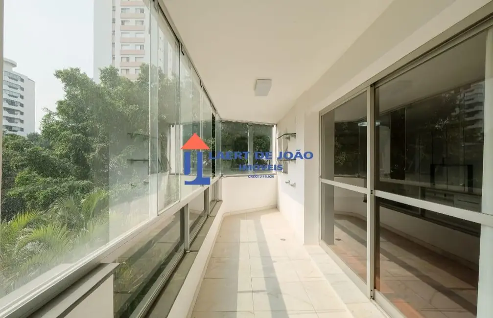Apartamento com 3 quartos à venda, 215m2 em Campo Belo, São Paulo - SP - imagem 1 Foto 1 de Apartamento com 3 quartos à venda, 215m2 em Campo Belo, São Paulo - SP