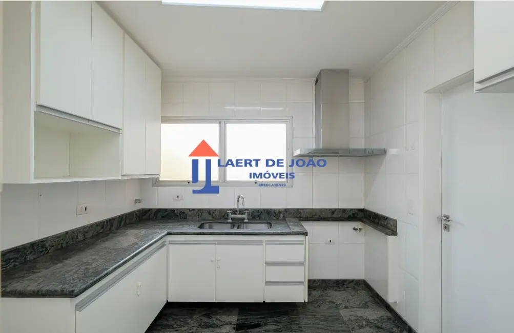 Apartamento com 3 quartos à venda, 215m2 em Campo Belo, São Paulo - SP - imagem 9 Foto 9 de Apartamento com 3 quartos à venda, 215m2 em Campo Belo, São Paulo - SP