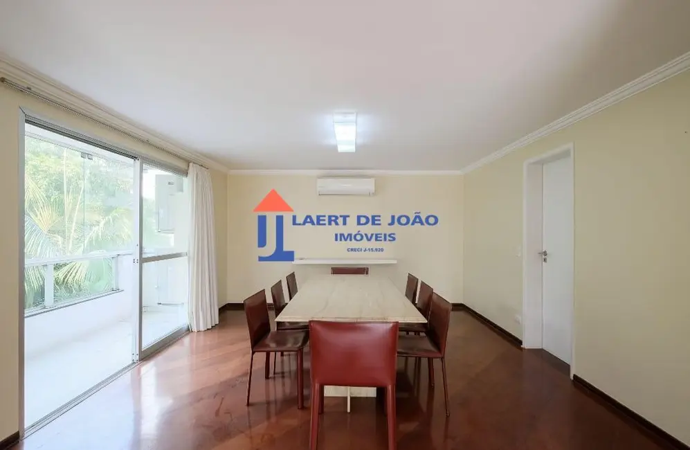 Apartamento com 3 quartos à venda, 215m2 em Campo Belo, São Paulo - SP - imagem 7 Foto 7 de Apartamento com 3 quartos à venda, 215m2 em Campo Belo, São Paulo - SP