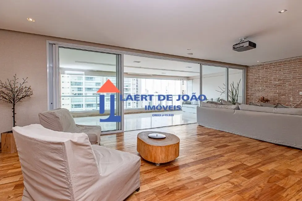 Foto 2 de Apartamento com 3 quartos para alugar, 222m2 em Campo Belo, São Paulo - SP